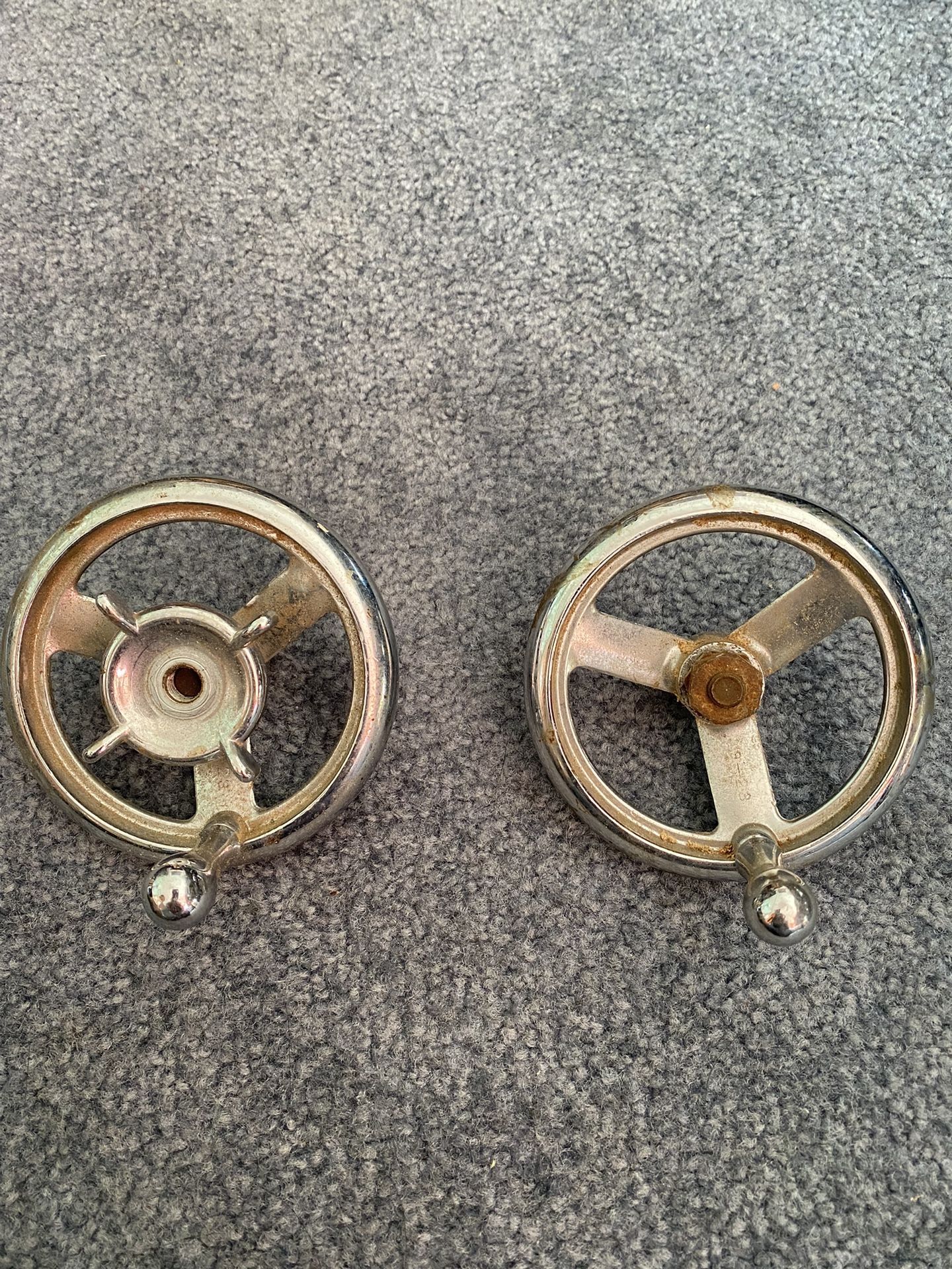 Early Craftsman Adjustment Wheels For Table Saws