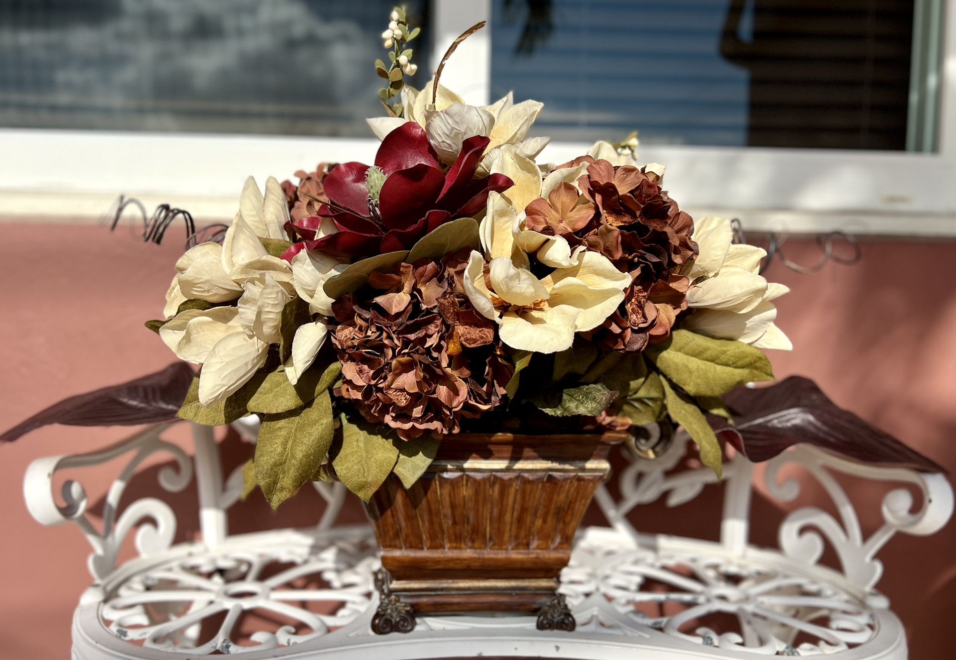 Silk Flowers Arrangement / Adorno De Mesa De Flores
