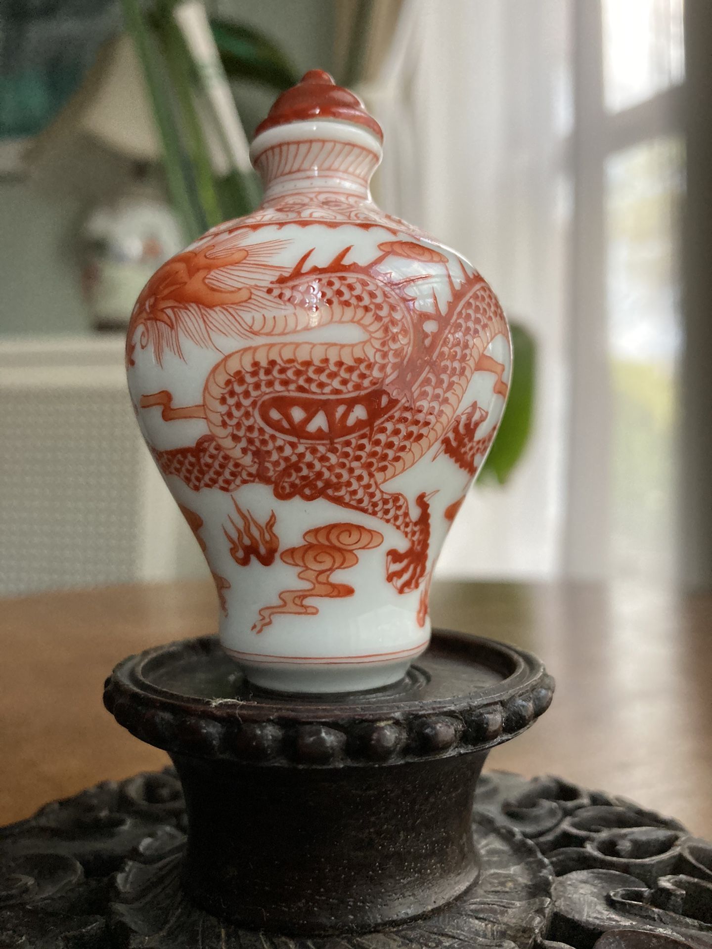 Antique Chinese Porcelain Snuff Bottle