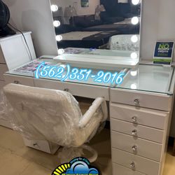 White 13 Drawer Vanity Glasstop W/ LED Mirror