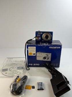 Like New Olympus FE-370 8.0MP Digital Camera Blue in Box Charger Card Tested Working