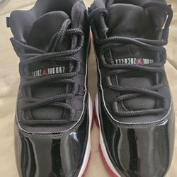 Like New Jordan 11s Bred Mens Size 10.5