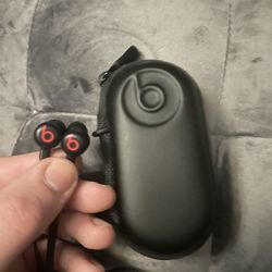 Beats Solo Bluetooth Headphones 