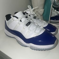 Women’s Air Jordan 11 Retro Low Concords
