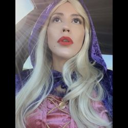 Hocus Pocus Sarah Sanderson Costume - Adult size small (4-6)