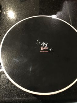 COLLECTORS BARBIE PLATES