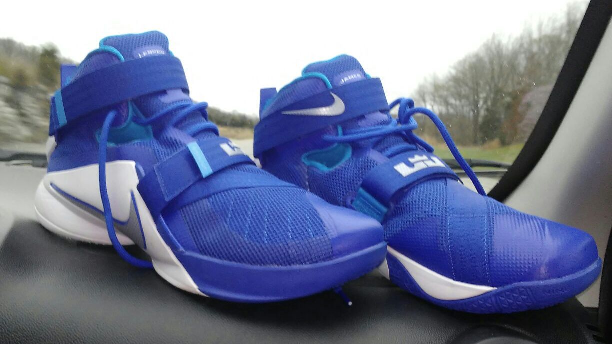 Thespian crisis tot nu Nike 749498-401 LeBron Soldier IX Basketball Shoes Blue White Mens Sz 11  for Sale in Louisville, KY - OfferUp