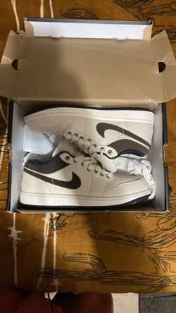 New Air Jordan’s 1 PRM Low Size 9