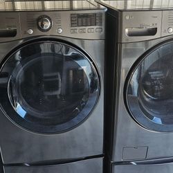 LG FRONT LOAD WASHER AN DRYER SET Stainless Steel  Tubs