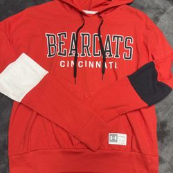University of Cincinnati Women’s XS Red and Black Under Armour hoodie #sportswear