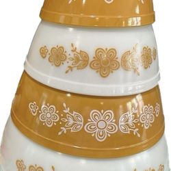1972 Pyrex Butterfly Gold mixing bowls set