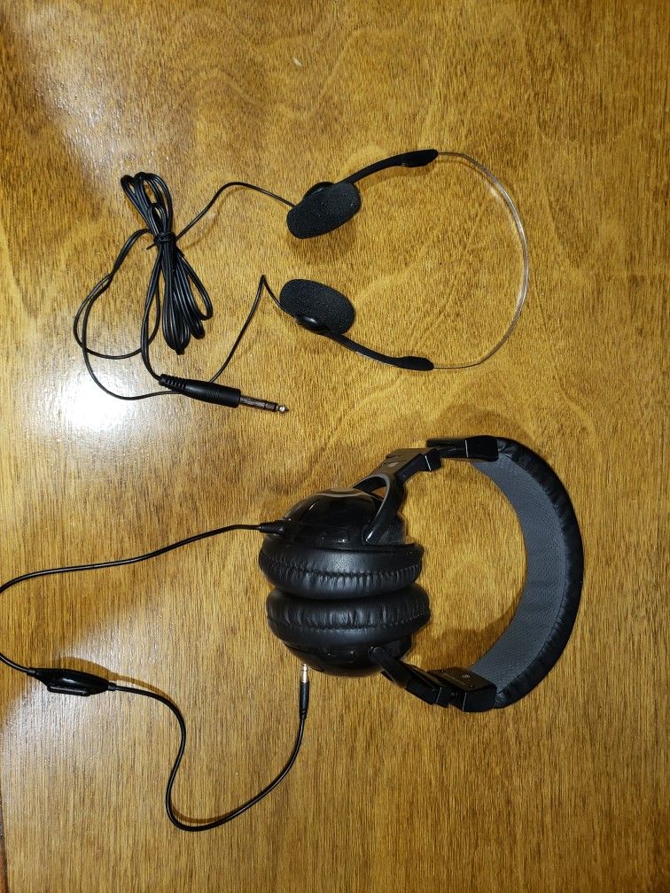 Skull Candy Headphones With Volume Switch