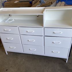 Dresser for Bedroom with LED Lights, 9 Drawer Bedroom Dresser with Charging Station, Fabric Dressers & Chest of Drawers with Shelves for Closet