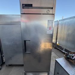True refrigerator in perfect condition.