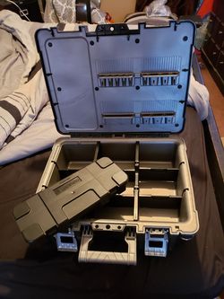 TOOL CASE ( HUSKY ) FOR Electrician or whatever. ( NEW )