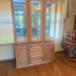 Solid Oak China Cabinet With Lighting. 
