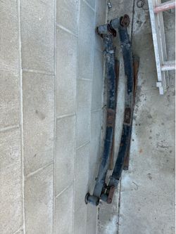 Nissan hardbody Leaf Springs