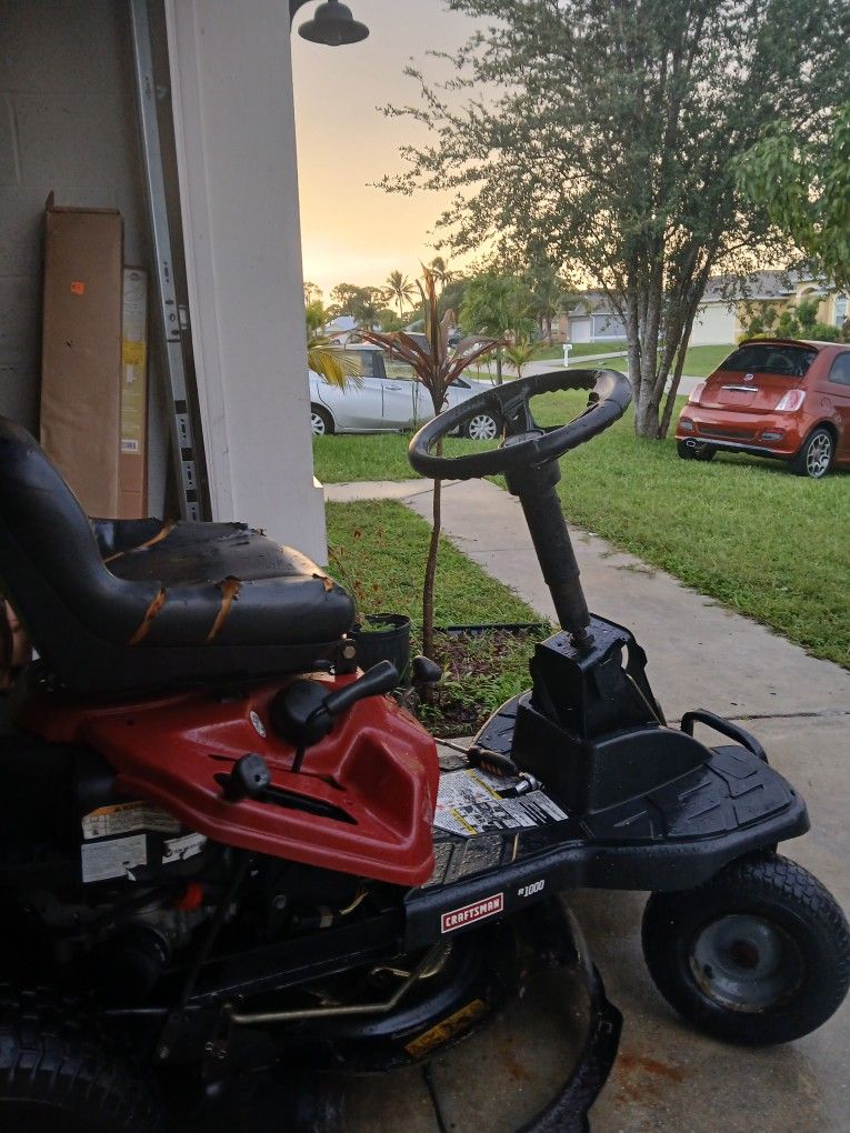 Craftsman Riding Lawnmower 420cc 10.5 Hp Engine