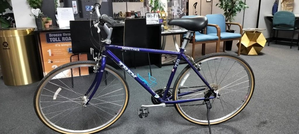 Trek Multitrack 720 Mountain Bike