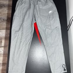 Nike Woven Tapered Pants Men's Gray Size Medium Drawstrings Joggers