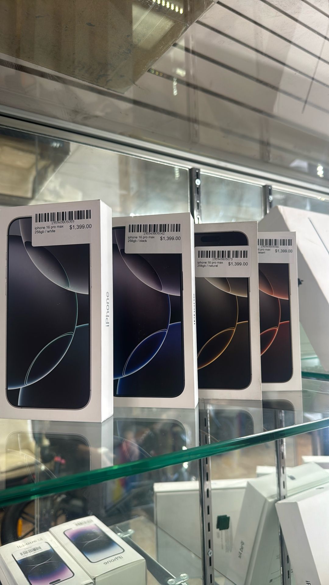 iPhone 16 Pro Max 256gb Unlocked / Apple Warranty/ Payment Available