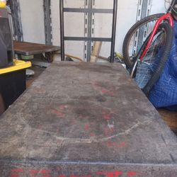 Rubbermaid Platform Truck