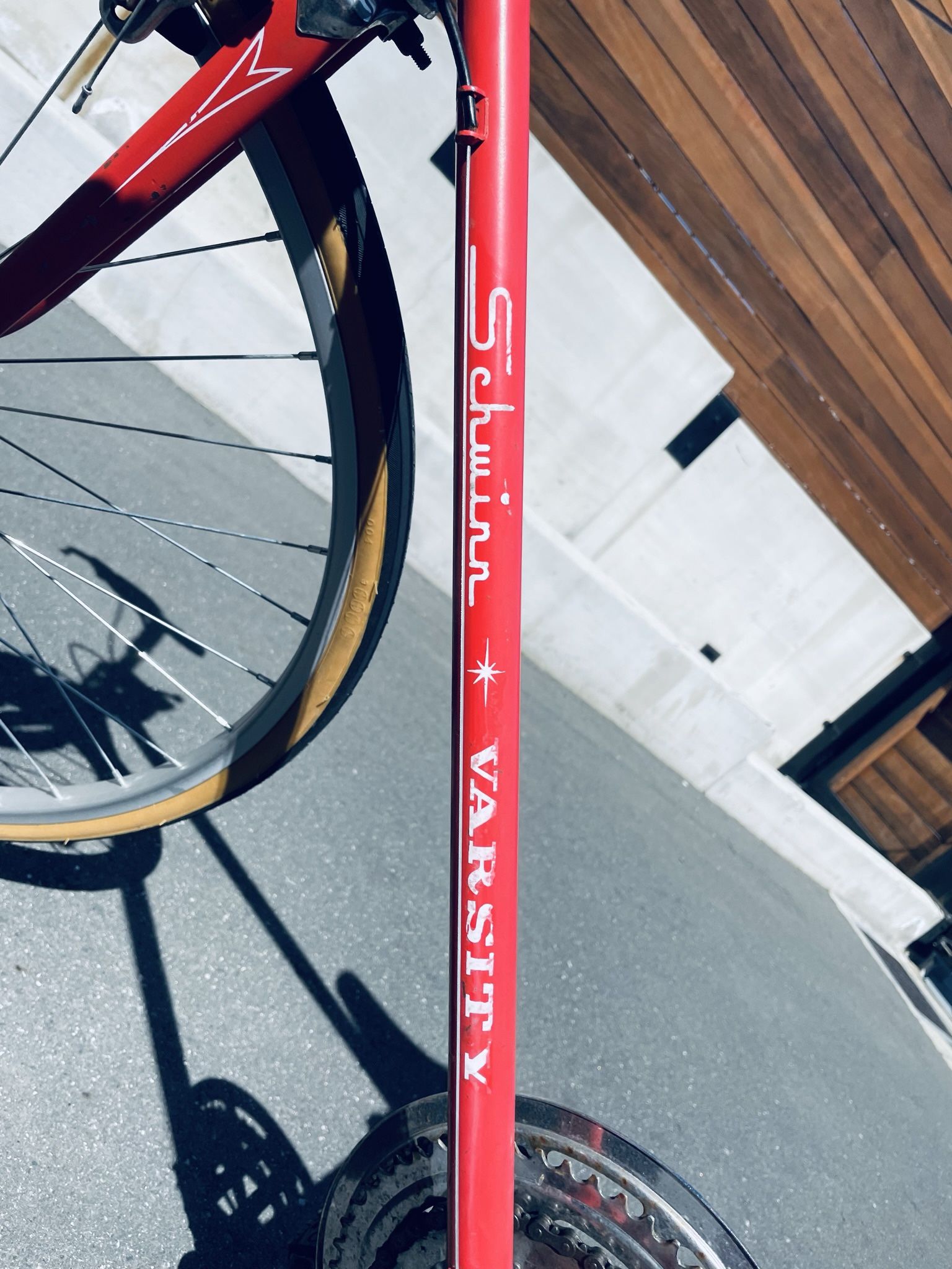 Vintage Schwinn Varsity 10 speed Bicycle Sports & Outdoors