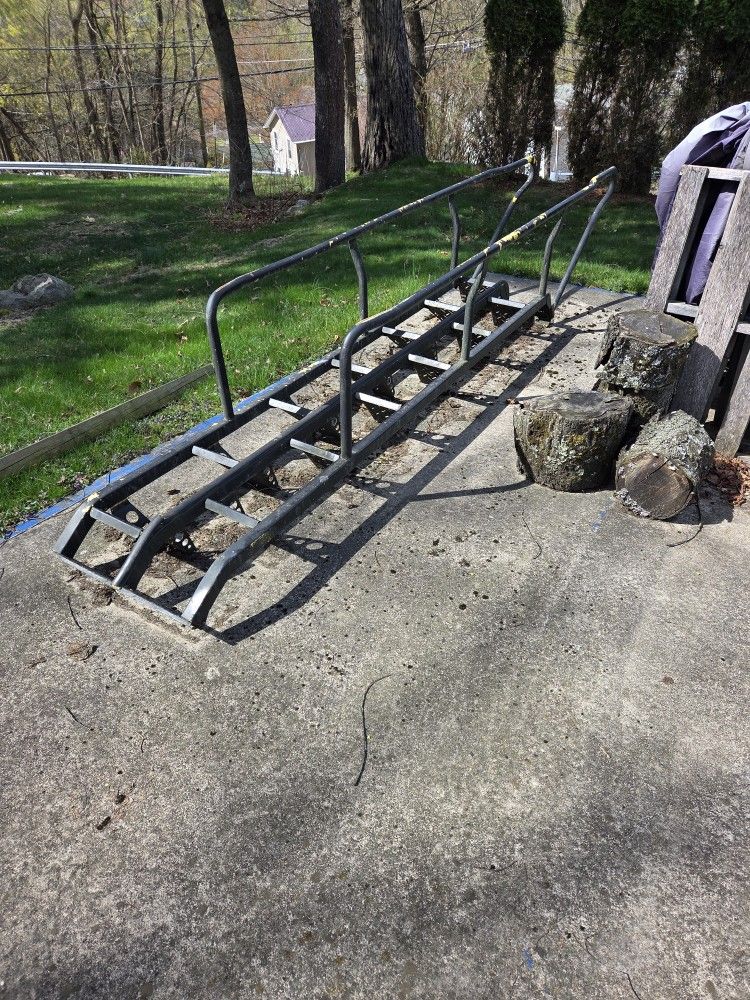 Free Metal Stairs (Hunting)