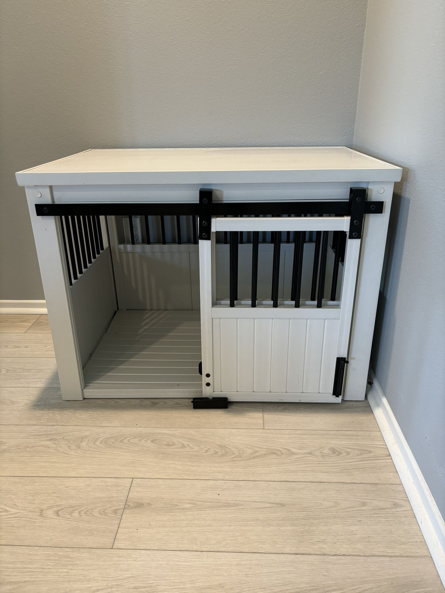 Stylish White Dog House Crate