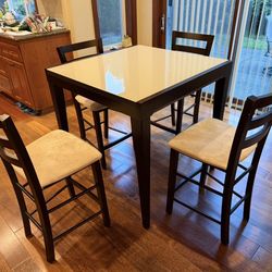 Made in Italy Extendable Dining Table + 4 Chairs