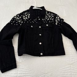 Women's Denim Jacket With Large Beaded Pearls black