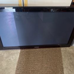 Samsung 43” Plasma TV