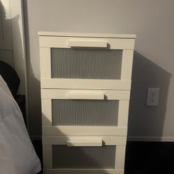 IKEA brimnes 3 Drawer Dresser 
