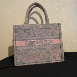DIOR TOTE BAG