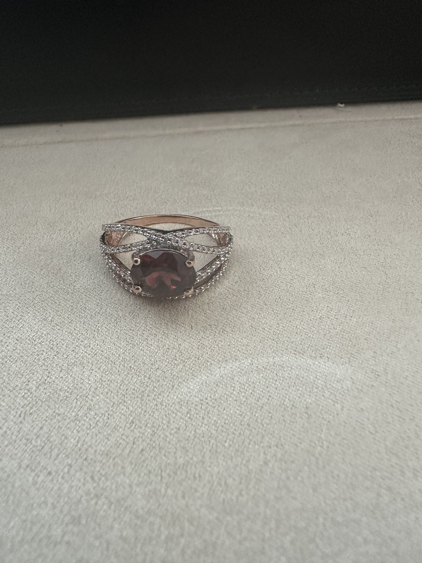 Natural Garnet And Diamond Ring