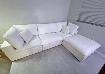 White Sectional Sofa with Chaise