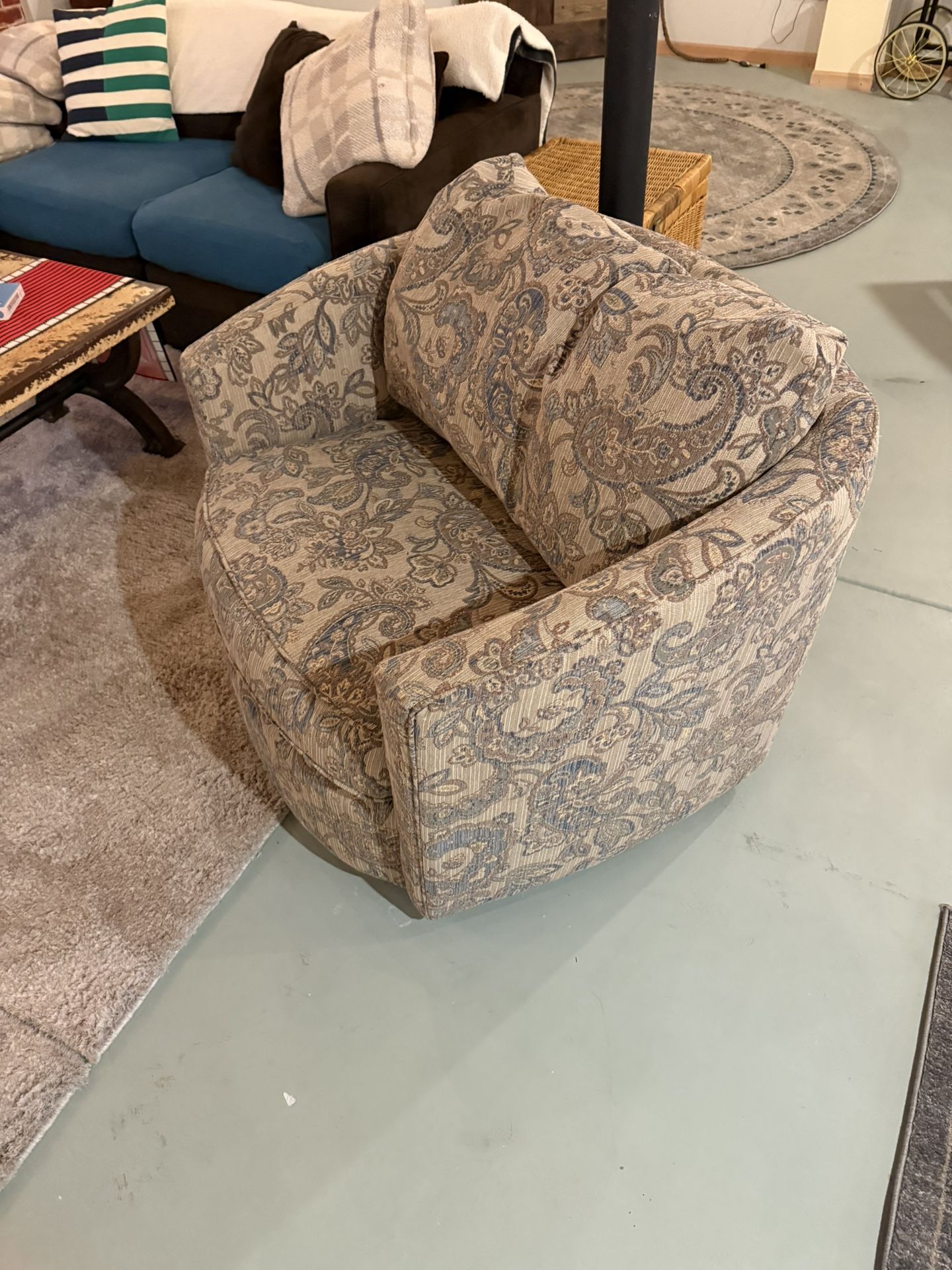 Swivel Chair