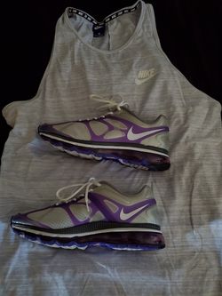 Nike Air Max Airmax mens shoes and matching Tank shirt Purple Size Mens 9.5