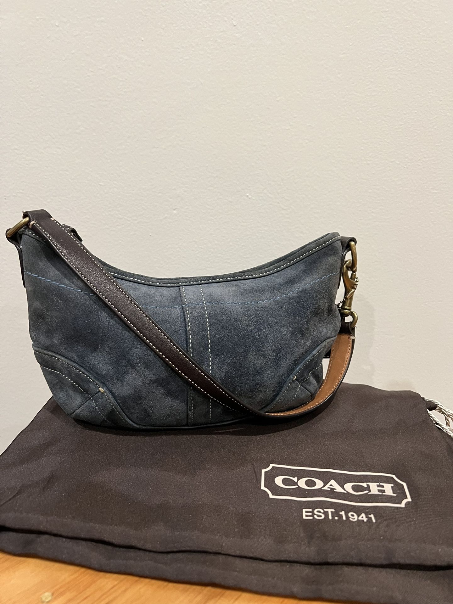 Vintage Coach Suede Hobo Bag 4284 Navy Blue for Sale in Falls