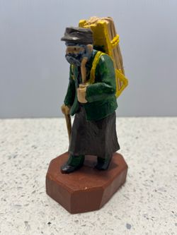 Vintage Carving Men 4.5 Inch tall