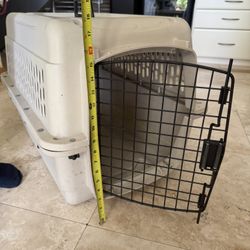 Dog Kennel (dimensions seen in photos)