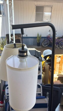 Floor lamp