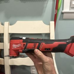 Milwaukee Multi Tool Oscillating 