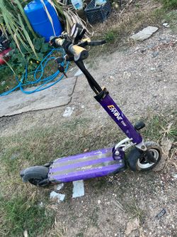 Electric scooter/ V1/limitedt-edition purple model.