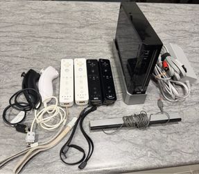 Nintendo Wii Bundle with 4 controllers
