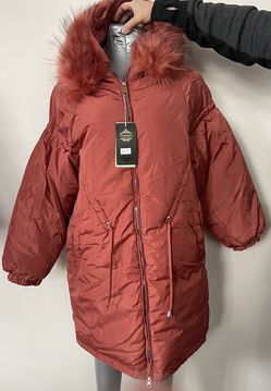 Women’s Winter Coat Size M and L. Check Measurements 