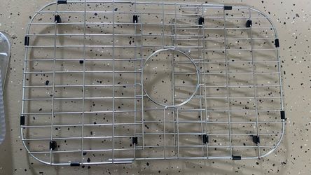 Kitchen sink dish rack