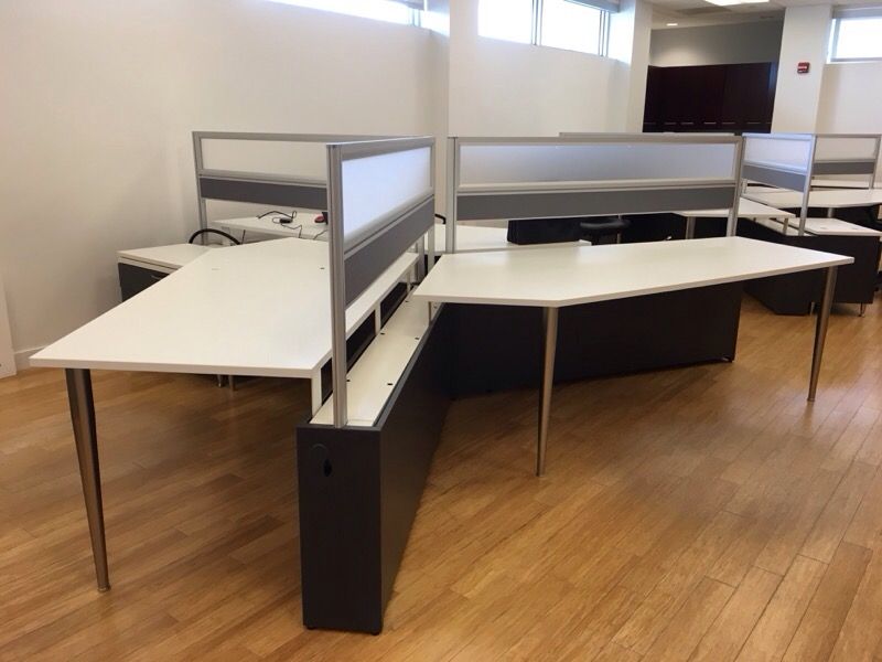 Artropex Office Furniture workstation-3 Desks System