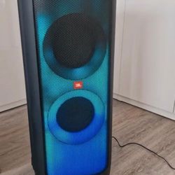 JBL PartyBox 1000 Portable Bluetooth Speaker