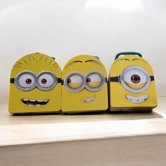 The Tin Box Company Despicable Me Minions Carry All Tin Stationery Lunch Boxes . contains scratches and a few dents please see photos